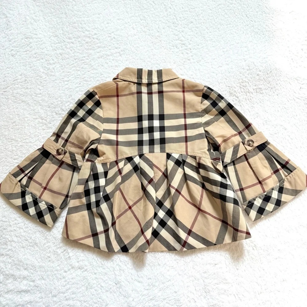 Burberry excellent gently
